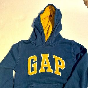 Baby gap sweatshirt